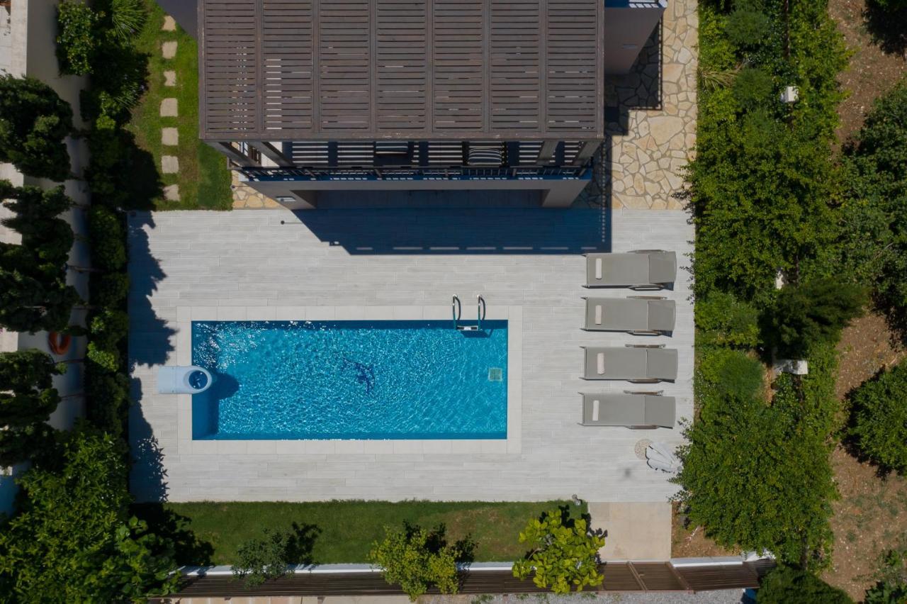 Aphrodite Adelianos Kampos Exterior photo